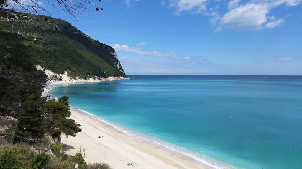 A Due Passi Dal Mare B&B Numana Zewnętrze zdjęcie